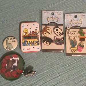 Button and pin bundle